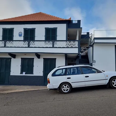 Apartment Casa Pereira 4 *